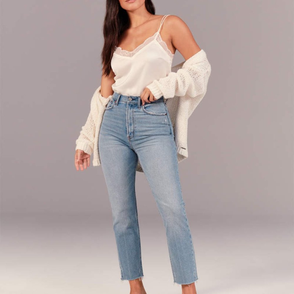 Curve Love Ultra High Rise Ankle Straight Jeans